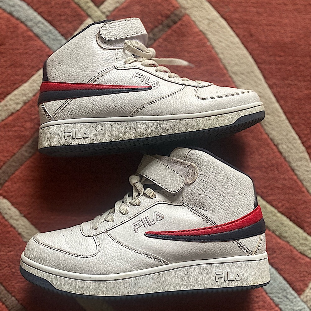 ✨ High Top Fila Sneakers ✨
